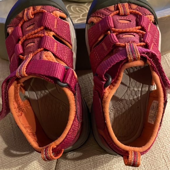 Keens - Picture 10 of 15